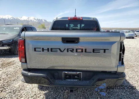 2024 Chevrolet Colorado Trail Boss z USA, uszkodzony, nr VIN 1GCPTEEKXR1281213